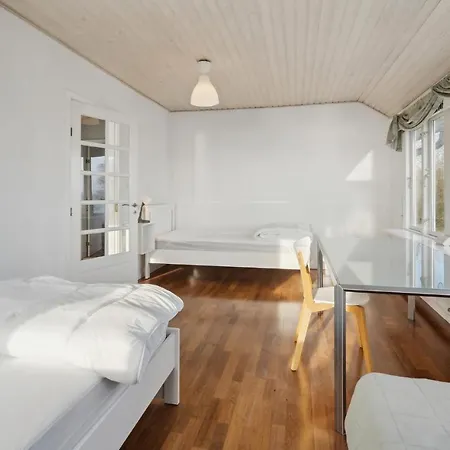 Hotel Beautiful In Krus With House Sea View
