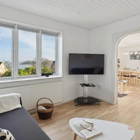 Hotel Beautiful In Krus With House Sea View Kruså